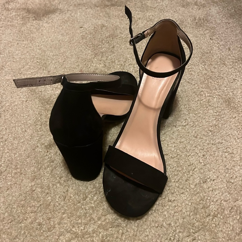 A New Day black heels size 8